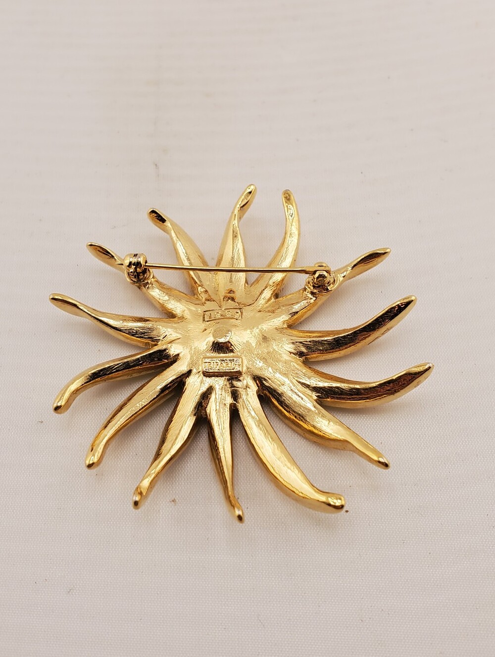 Trifari Rhinestone Brooch - Picture 3 of 5